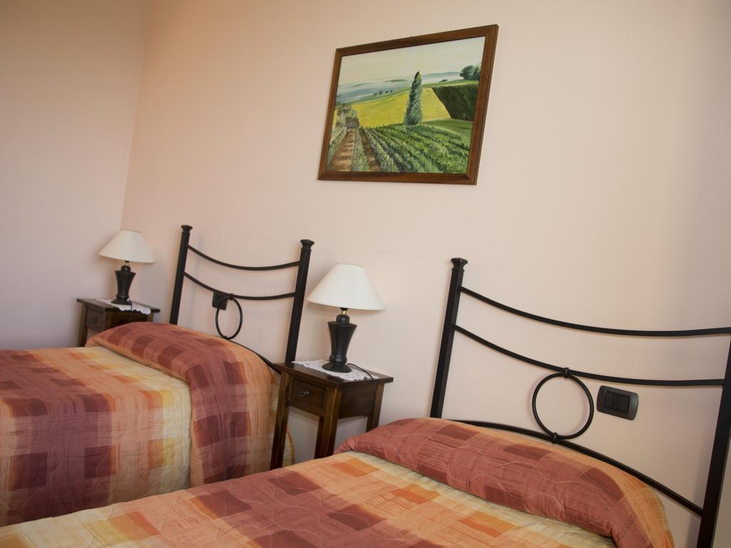 B&B La Gibiana Costigliole d'Asti Phòng bức ảnh